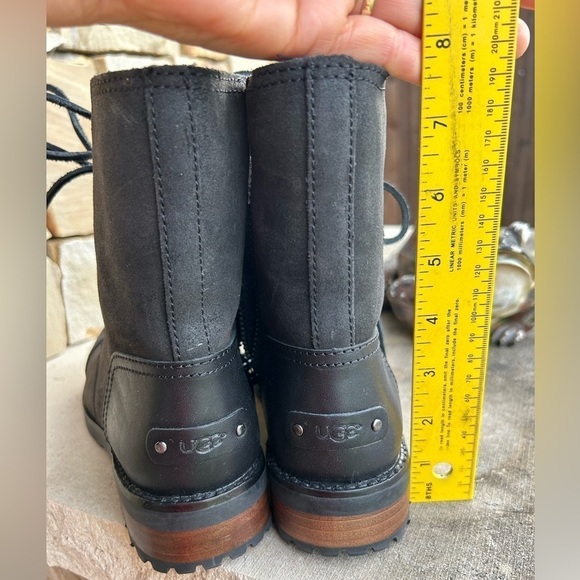 UGG Kilmer II black suede leather lace up boot w/ shearling lining Sz-7. F - Picture 9 of 14